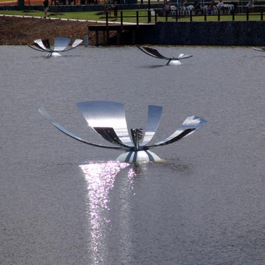 drift, wind activated floating sculpture by davis thomas
